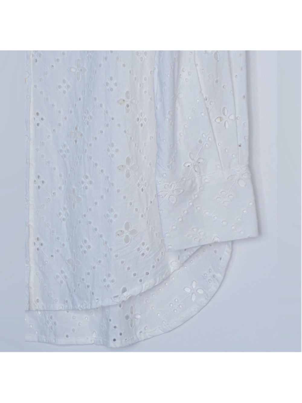 NWT MANGO (MNG) CAMISA Oversized White Eyelet Button Down Shirt Size 4 #0029 - Picture 5 of 10